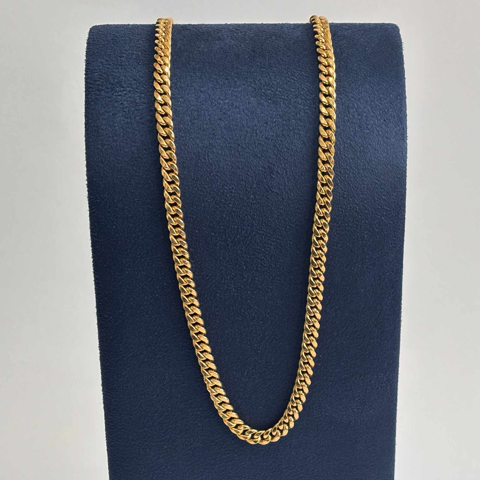 Cadena Italiana – Cubana hueca con broche oculto